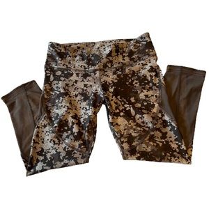 Under Armour Womens Heat Gear Compression Ankle Crop Size L